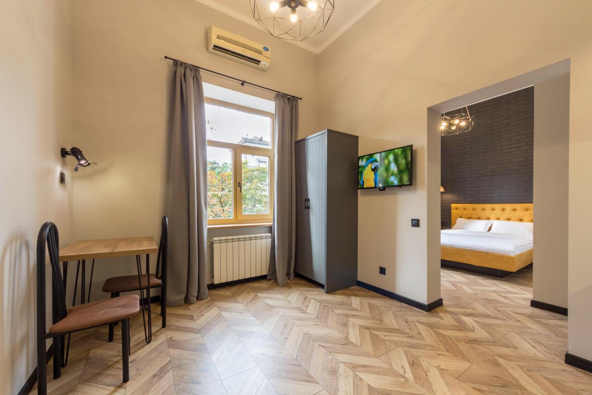 Central Apartments Maidan Area Kiev Dış mekan fotoğraf