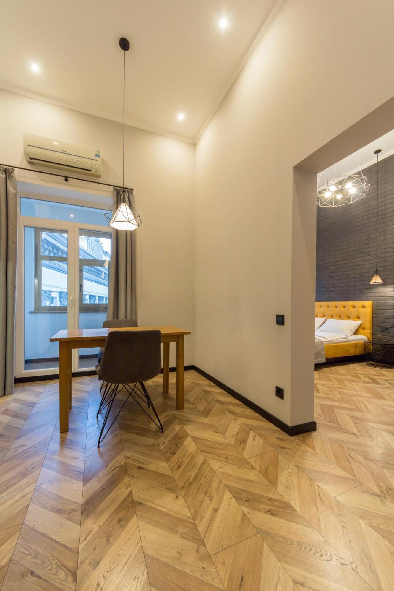 Central Apartments Maidan Area Kiev Dış mekan fotoğraf
